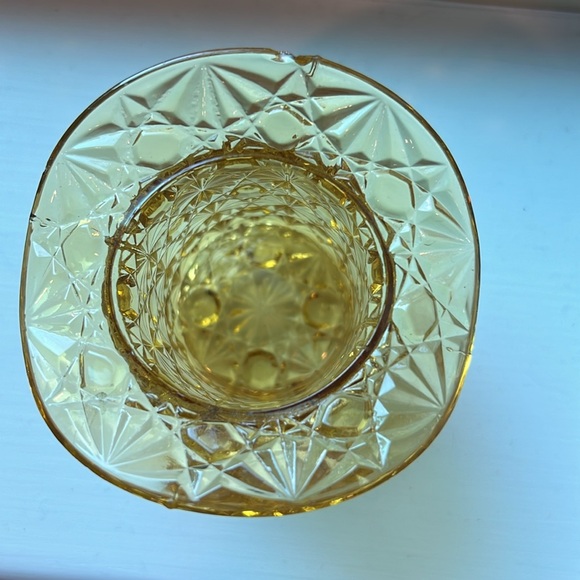 Fenton Vintage Daisy and Button Top Hat Toothpick Holder 2.5” x 3.25 - Picture 8 of 10